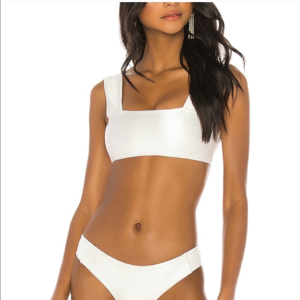 NWT House of Harlow 1960 Angelica Bikini Top
